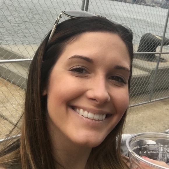 Meet your Posher, Kaitlin - Picture 1 of 1